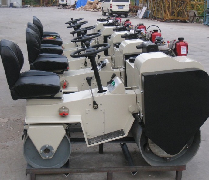 印度客戶來(lái)訪，并訂購(gòu)FYL-850座駕壓路機(jī)