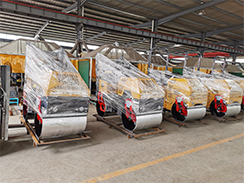外貿(mào)出口澳大利亞的壓路機、工程照明車包裝發(fā)貨