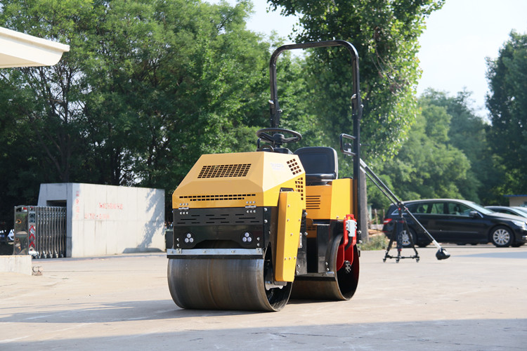 “明星款”小型壓路機(jī)，讓大家的選擇不再“迷路”！