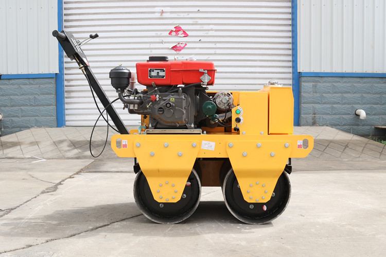 對于小型手扶壓路機(jī)的這些使用環(huán)境您要明白！